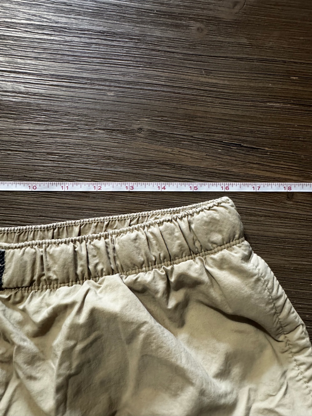 Columbia Men's Tan Elastic Waist Outdoor Shorts - Picture 8 of 10
